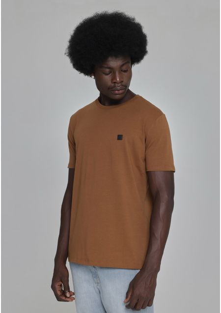 T-Shirt Slim Básica Marrom